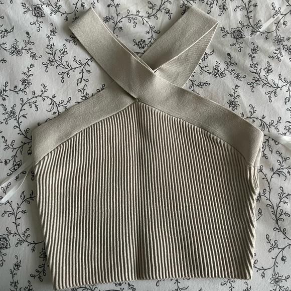 Aritzia Babaton Sculpt Knit Criss Cross Tank - Picture 3 of 4